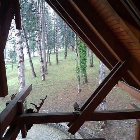 Prenociste/Restoran Lovac Hotell Bihać Exteriör bild